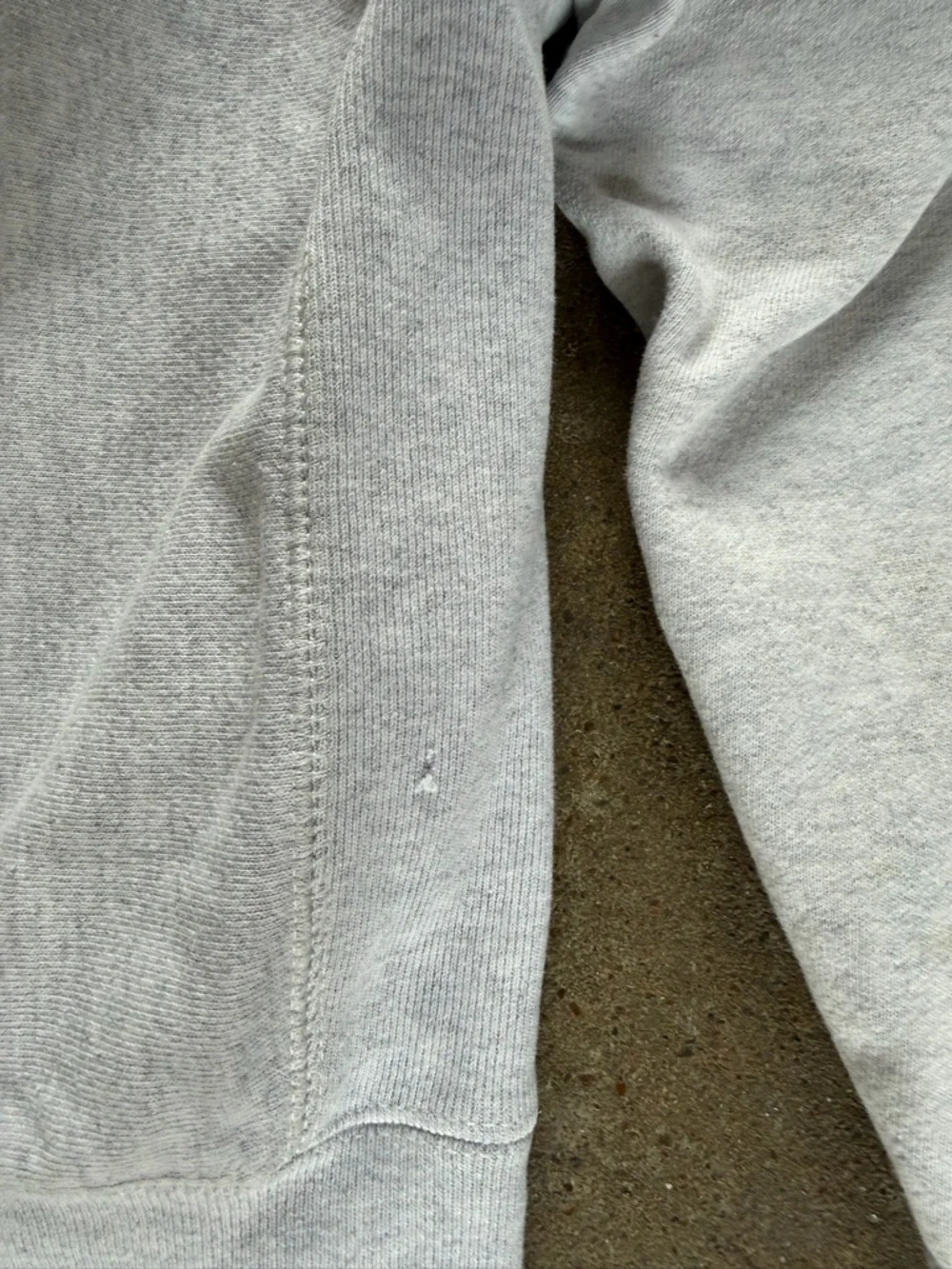 Champion Reverse Weave New Orleans Crewneck in Grey Size Large Vintage - Flawed - Picture 10 of 10